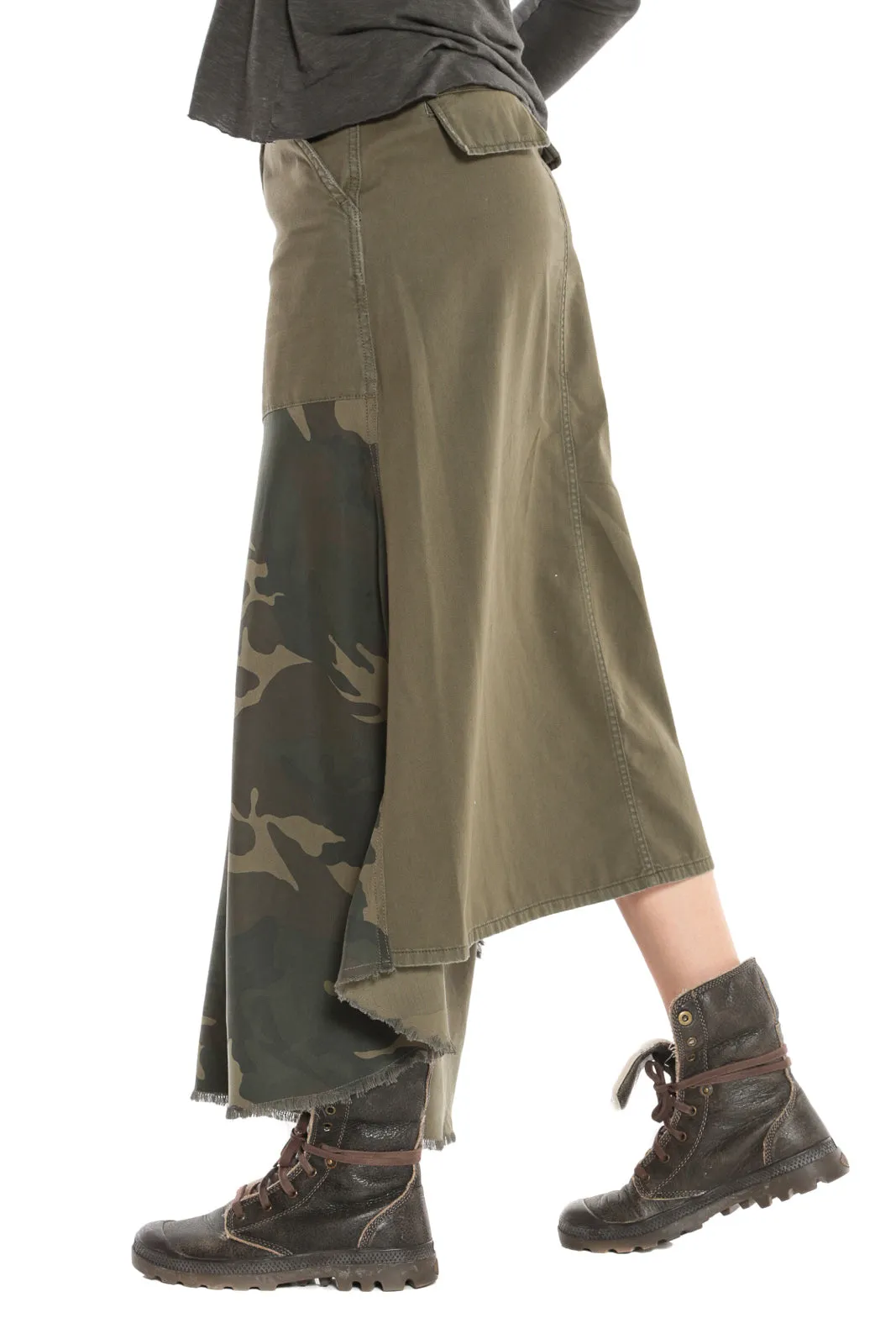 Asymmetric skirt in Olive