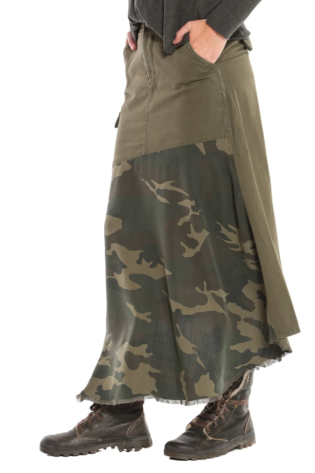 Asymmetric skirt in Olive