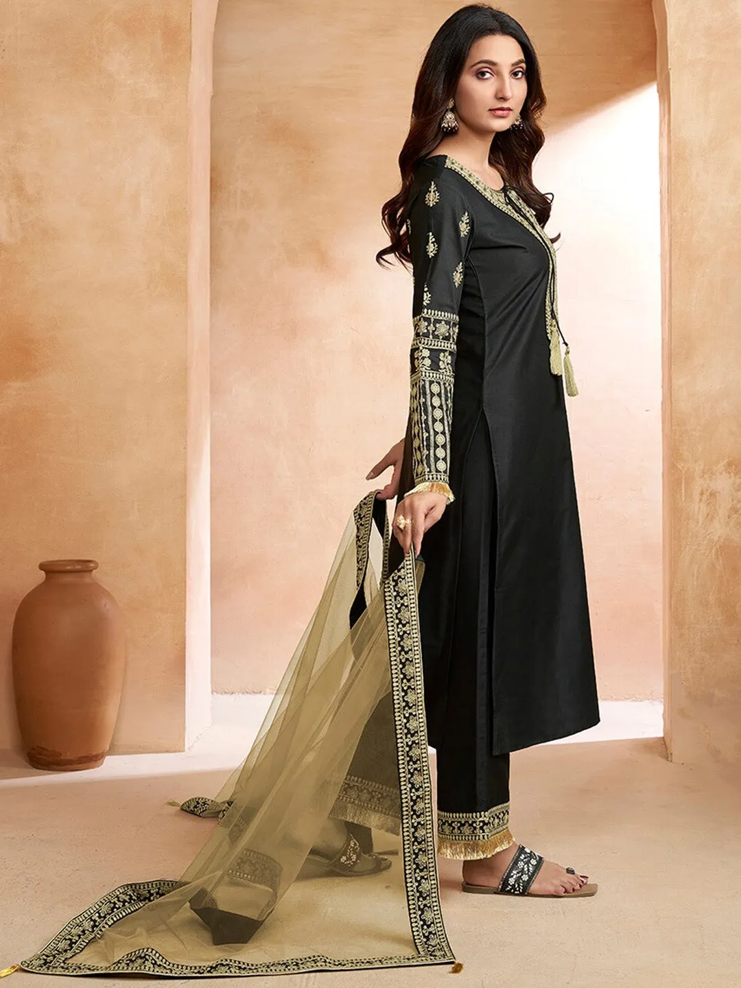 Black Ethnic Motifs Embroidered Thread Work Tie-Up Neck Kurta With Trousers & Dupatta