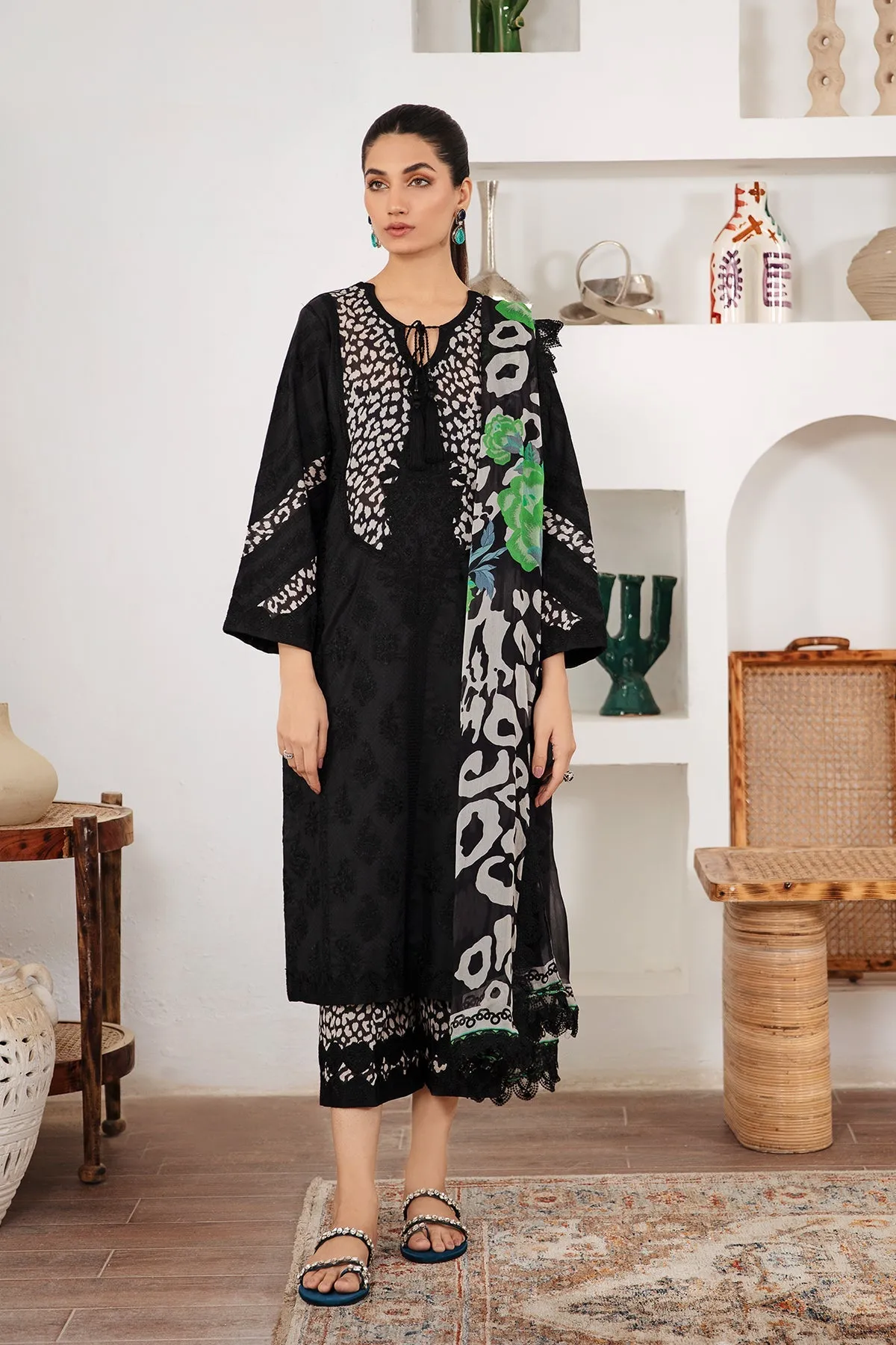 Charizma Monochrome Lawn Collection – CM23-04