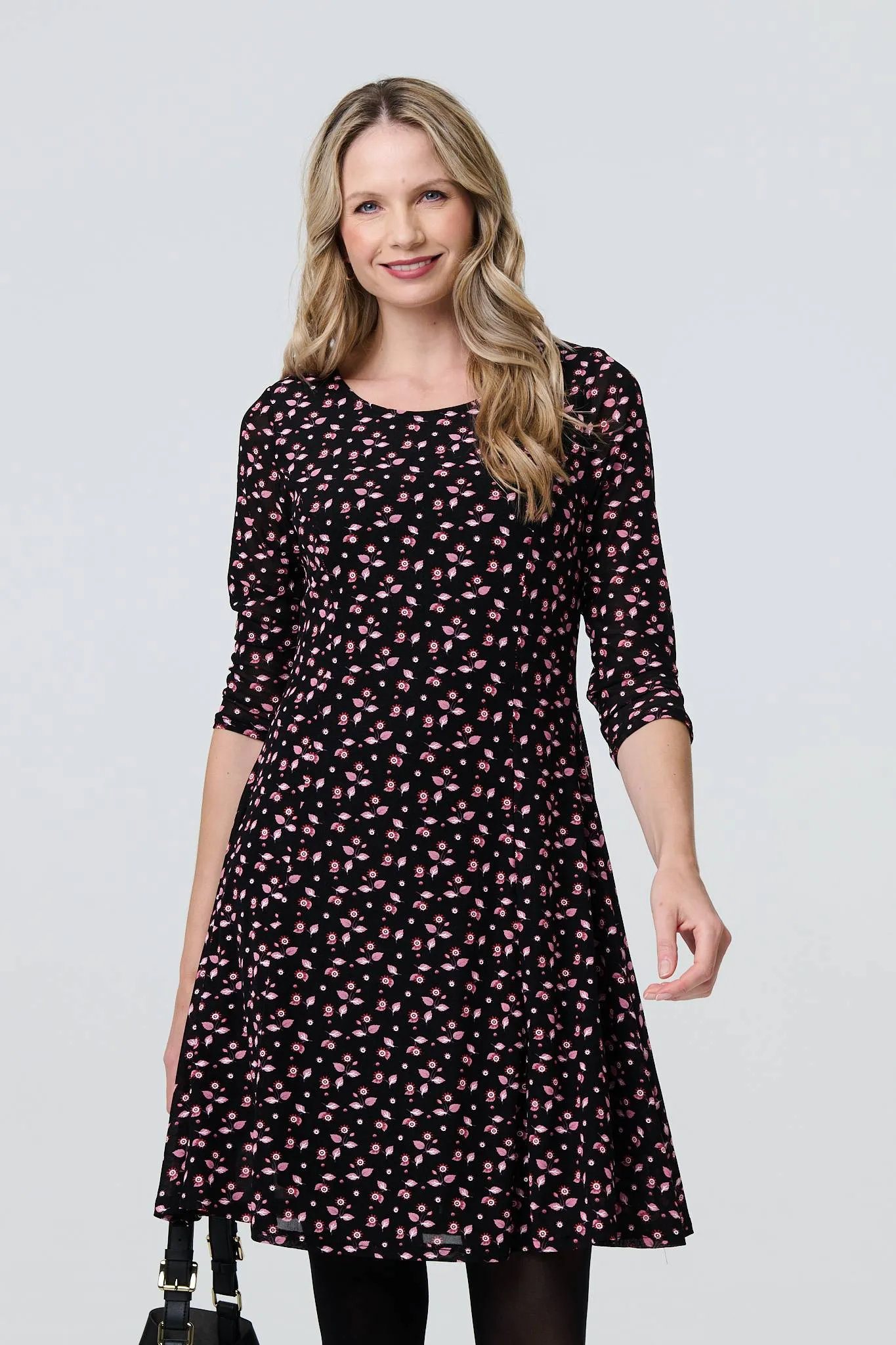 Ditsy Floral Lace 3/4 Sleeve Short Dress