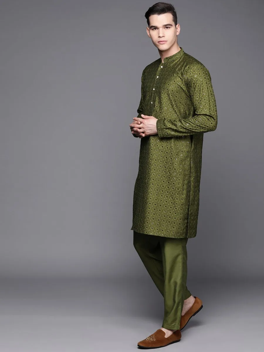 Ethnic Motifs Embroidered Chikankari Kurta with Trousers