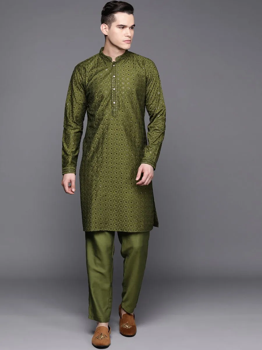 Ethnic Motifs Embroidered Chikankari Kurta with Trousers