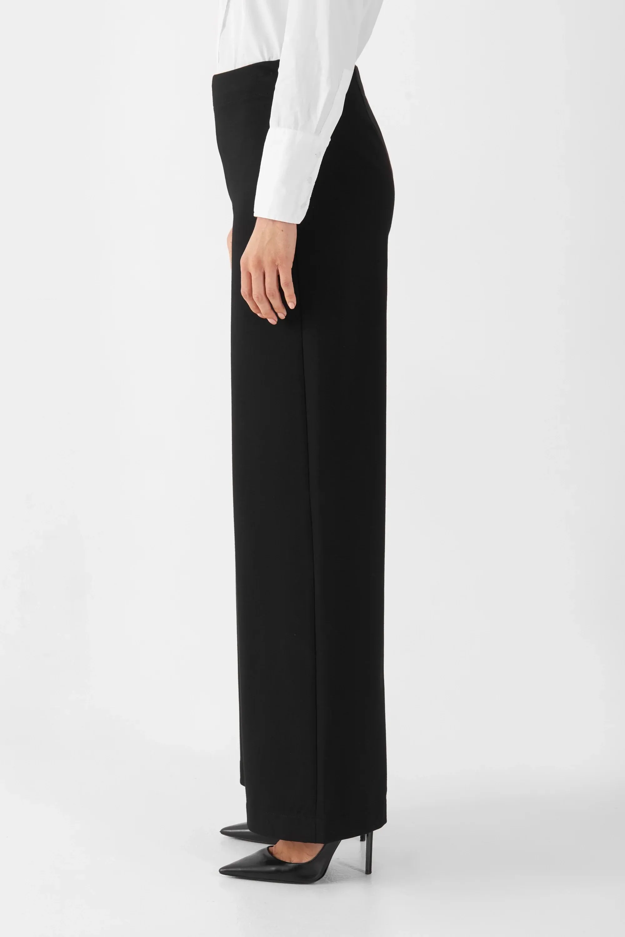 Gloom Wide Leg Performer Trousers Black