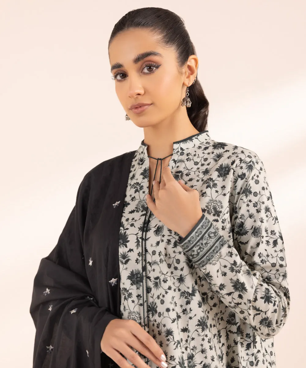 Monochrome '24-3 Piece - Embroidered Lawn Suit - 0U3Pebw24V49