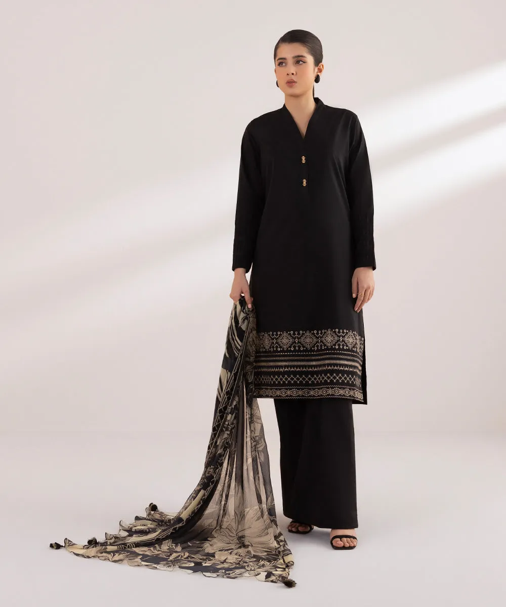 Monochrome '24-3 Piece - Embroidered Lawn Suit - 3Pebw24V411Z