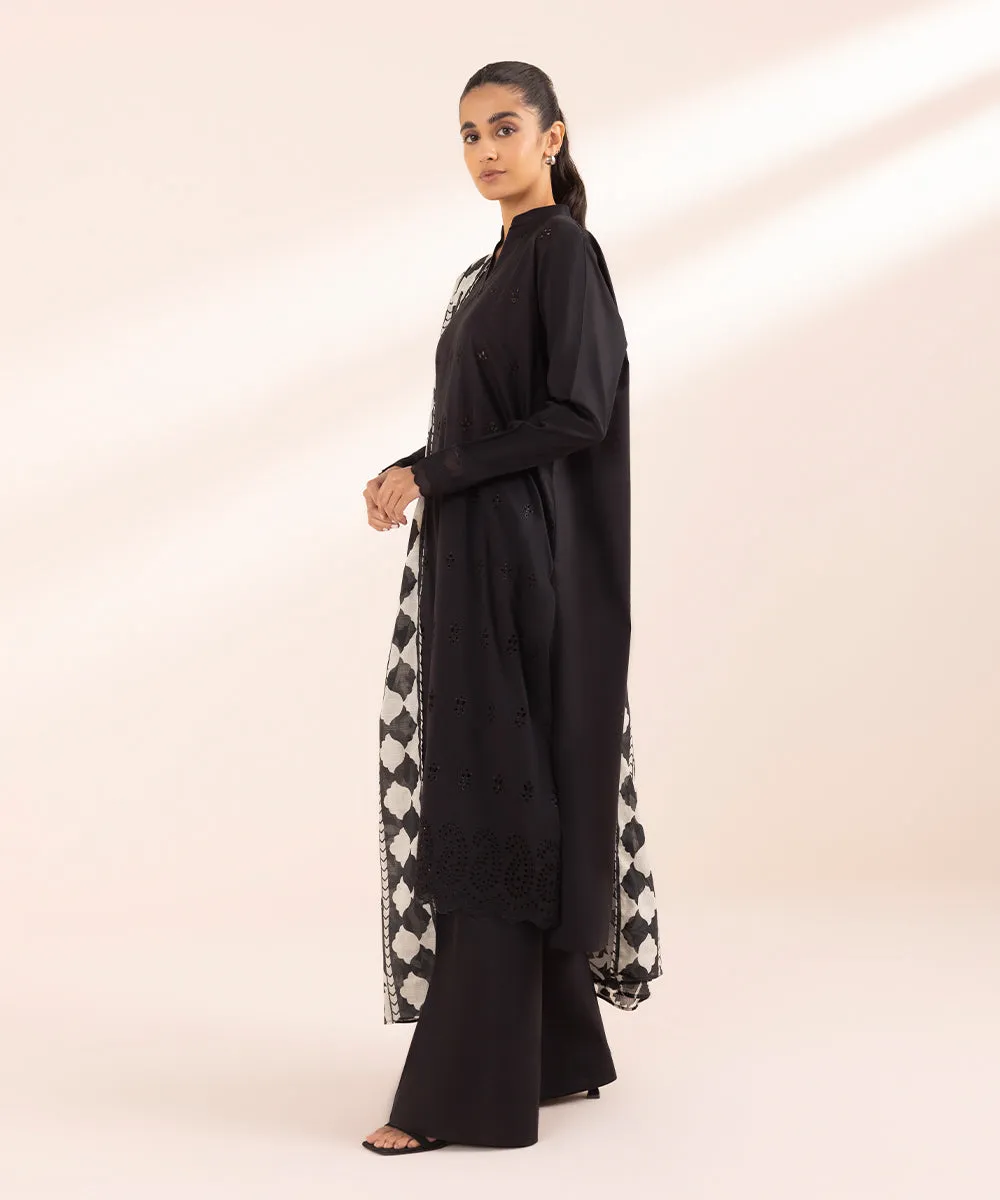 Monochrome '24-3 Piece - Embroidered Lawn Suit - U3Pebw24V415