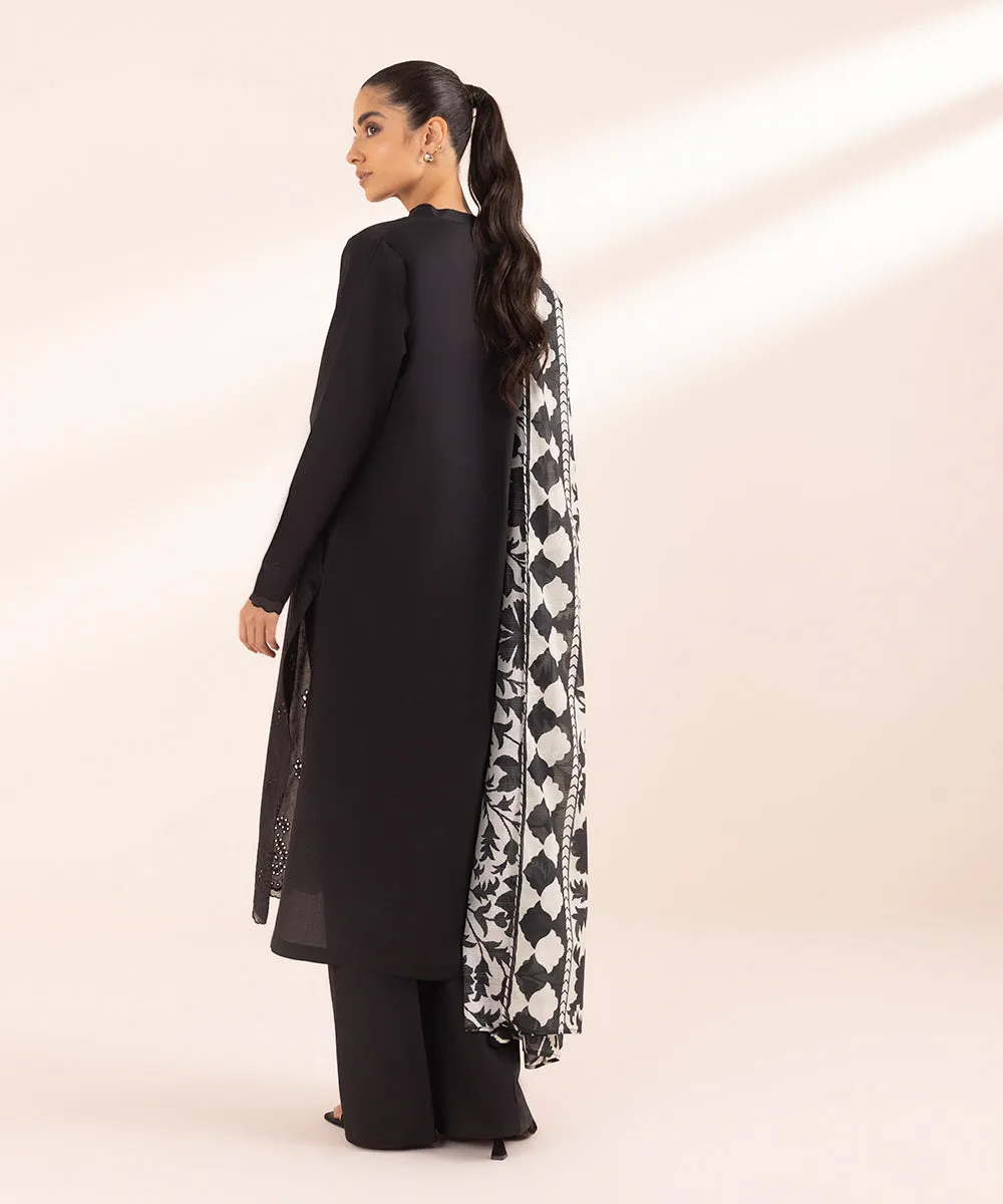 Monochrome '24-3 Piece - Embroidered Lawn Suit - U3Pebw24V415