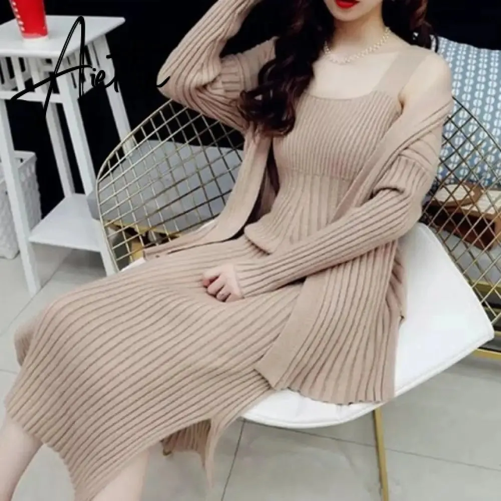 New High Quality Winter Women's Casual Long Sleeved Cardigan   Suspenders Sweater Vest Two Piece Runway Dresses Suit