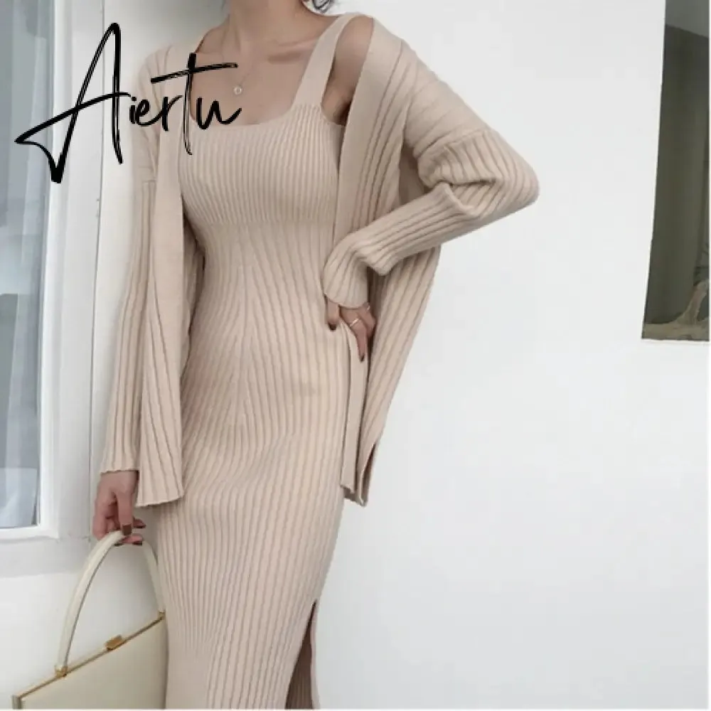 New High Quality Winter Women's Casual Long Sleeved Cardigan   Suspenders Sweater Vest Two Piece Runway Dresses Suit