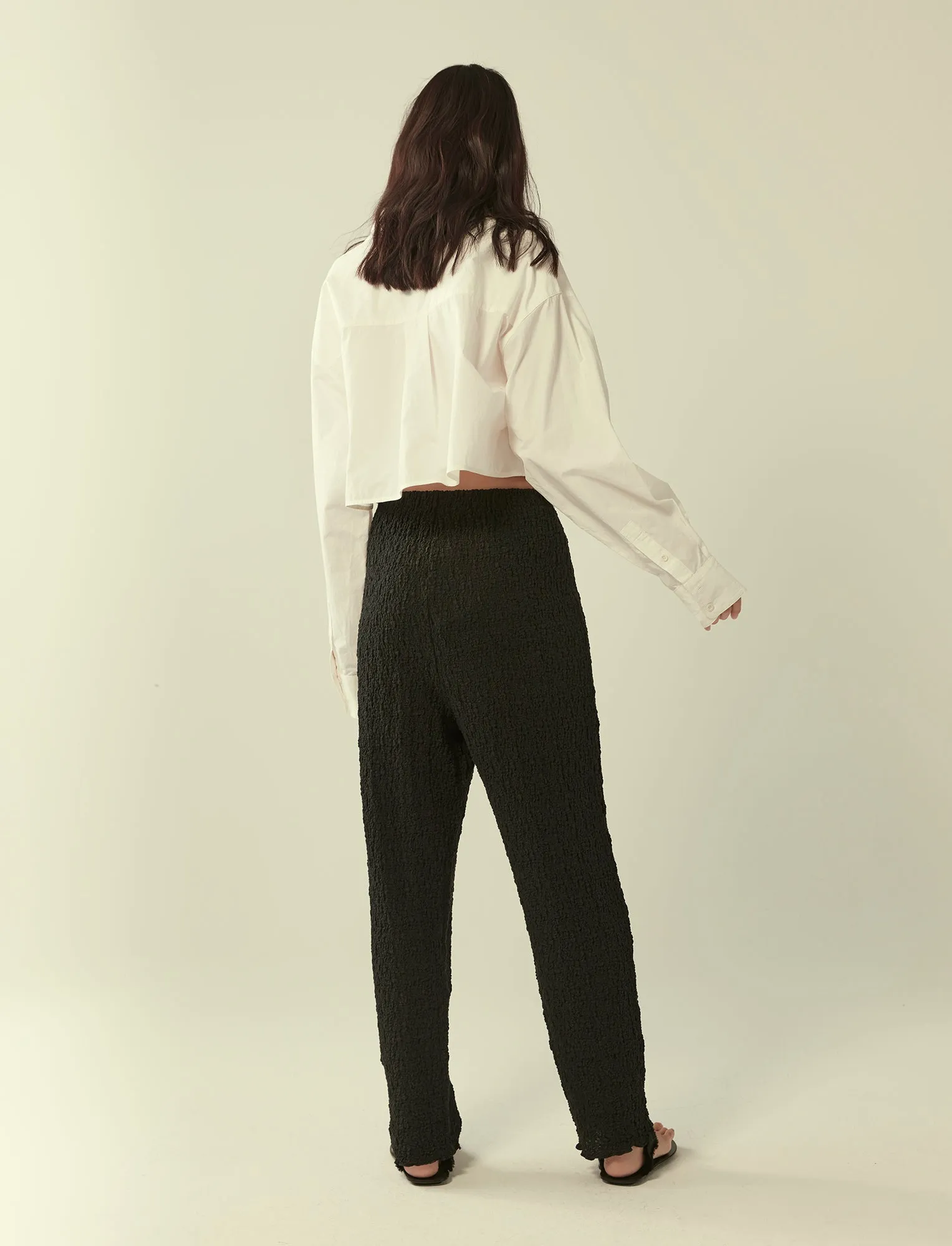 straight-leg crinkled trousers