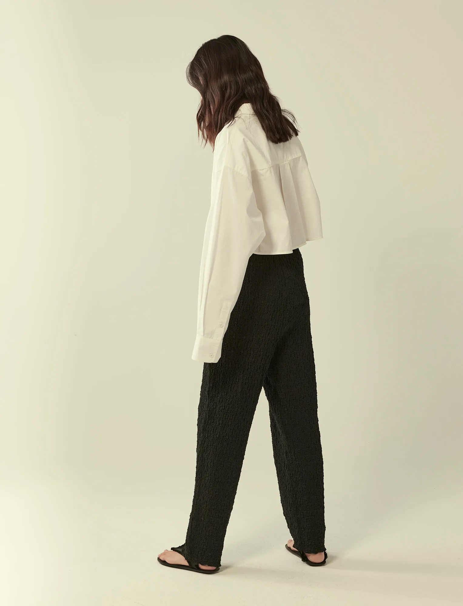 straight-leg crinkled trousers