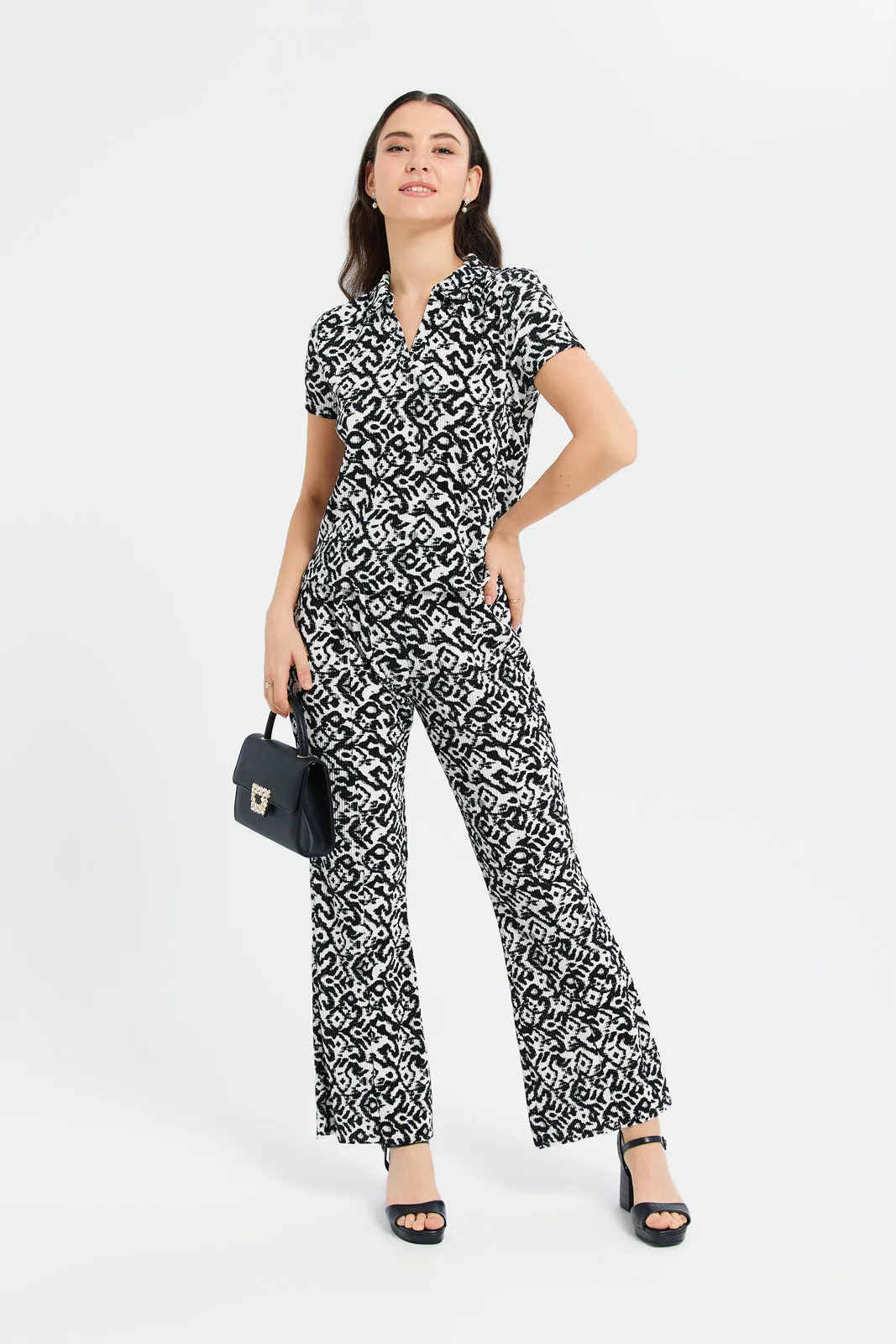 Women Black And White Printed Plisse Wide Leg Trouser