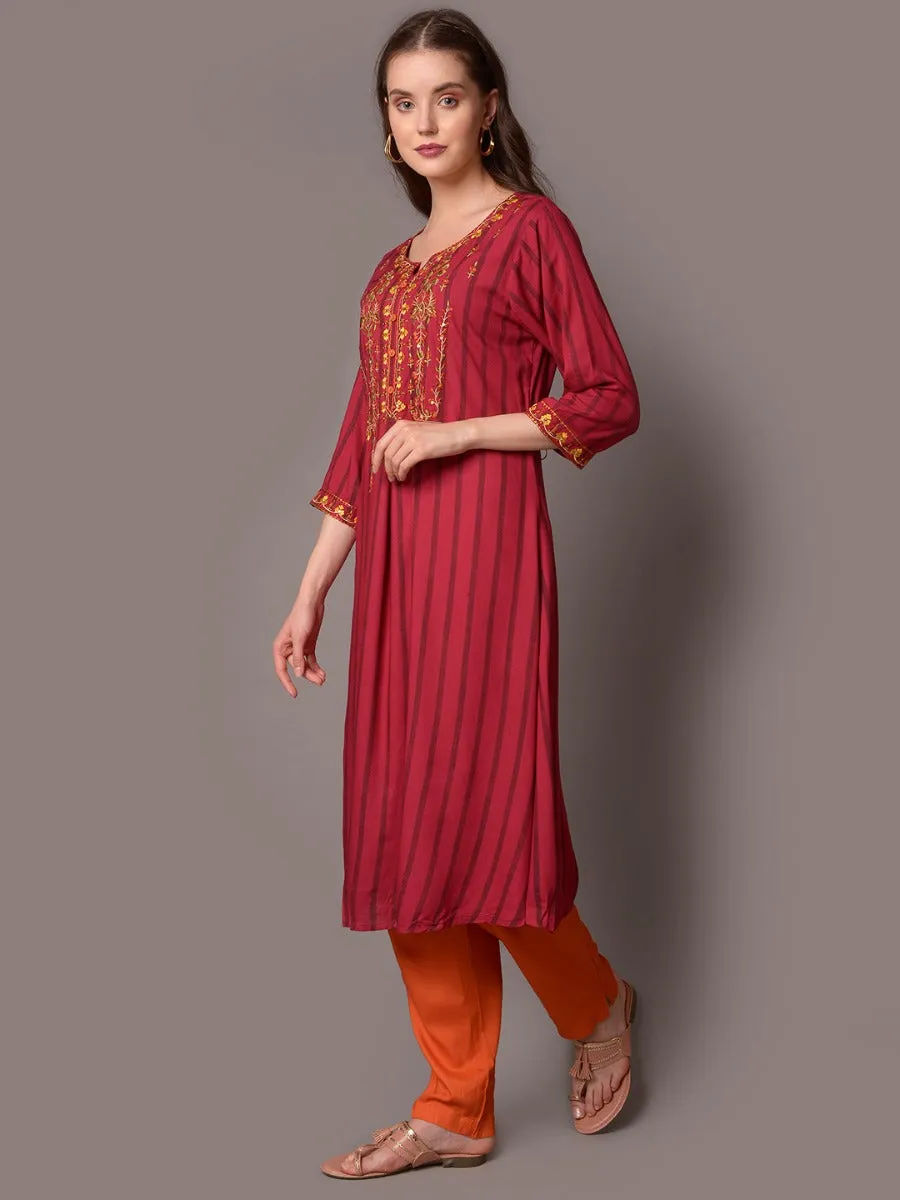 Women Fuchsia Embroidered Kurta With Trouser