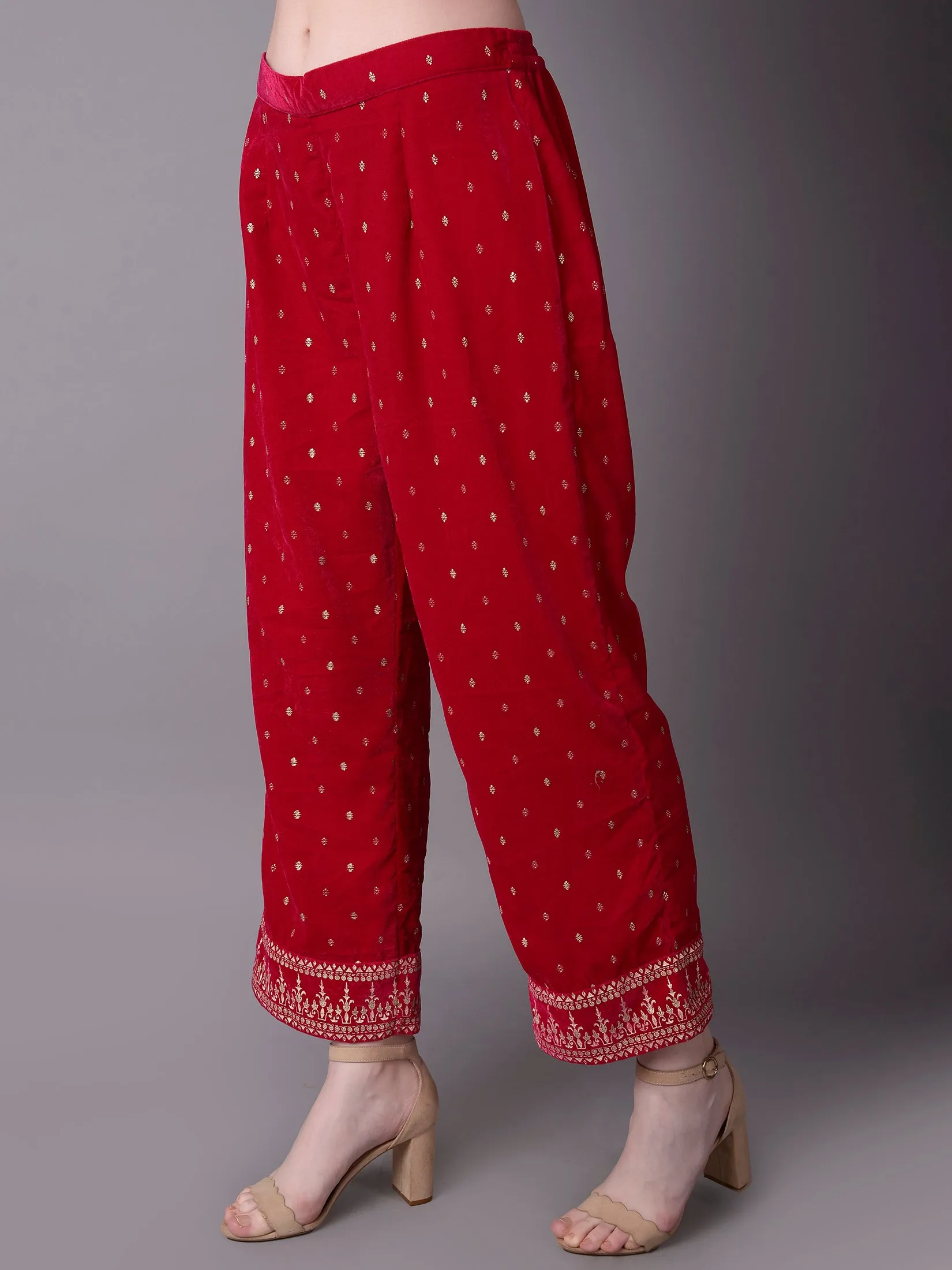 Women Fuchsia Floral Printed Kurta With Trouser