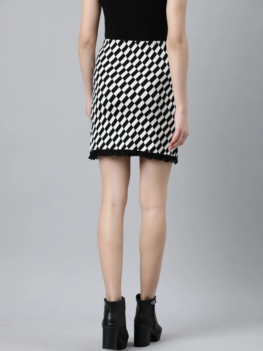 Women Geometric Pencil Black Mini Skirt